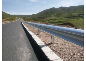 牡丹江市公路波形护栏工程